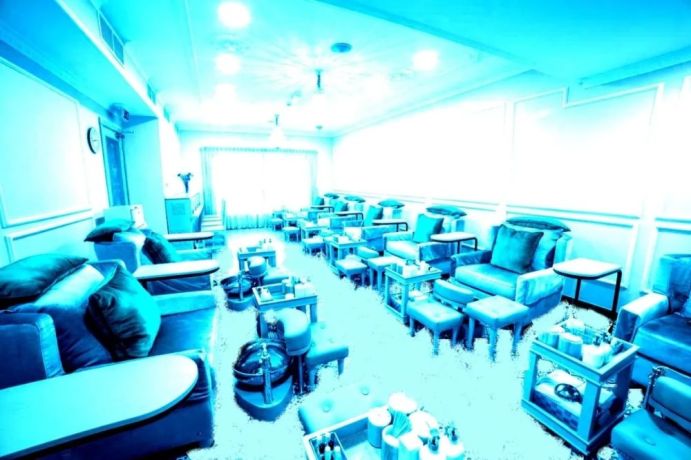 ladies-salon-training-beauty-center-in-umm-suqeim-jumeirah-dubai-for-sale-with-khda-license-big-0